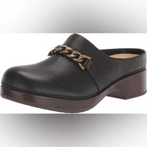 Bella Vita - Women's Ventura Clog - black - size 7 - new